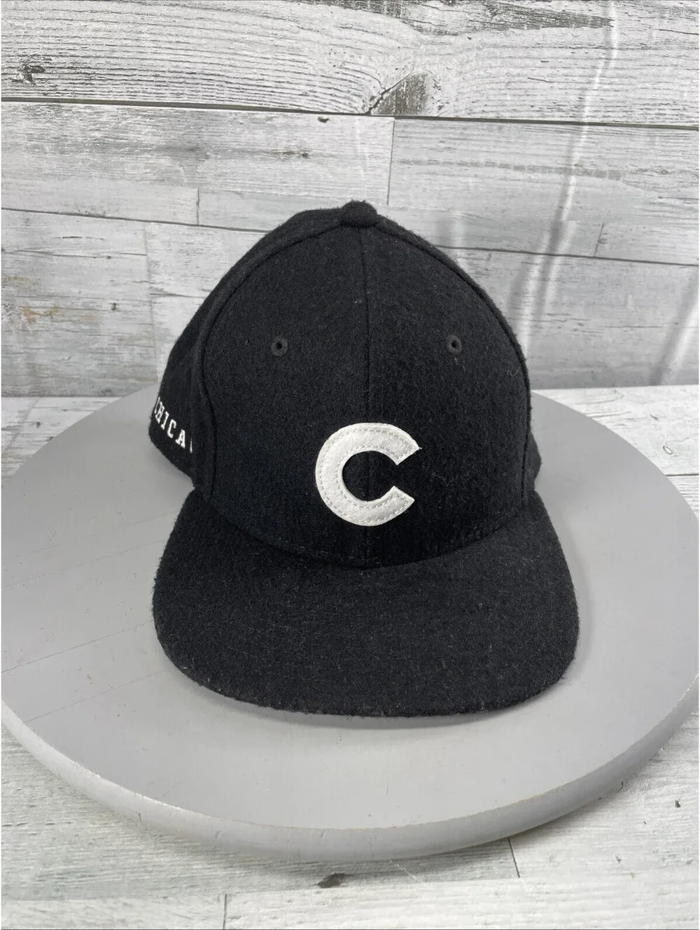 Mens Chicago Cubs New Era Black Trucker 9FIFTY Snapback Hat Cap Patch C Logo